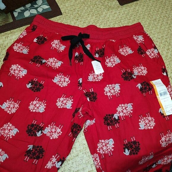 New Secret Treasures Red With Sheep Super Soft Flannel Jogger Women's M - Picture 2 of 2